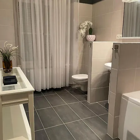 Wienerwald Vip 5 * Baden
